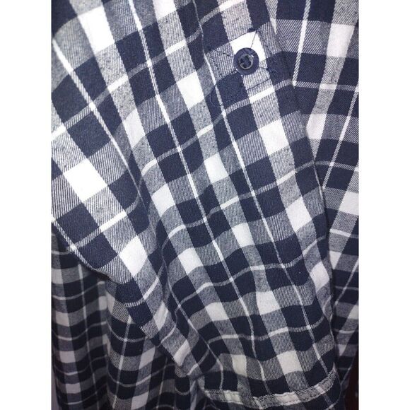 5/$25 EUC Sz L Christopher & Banks 1/2 Button Long Sleeve Black Plaid Tunic - Picture 6 of 6